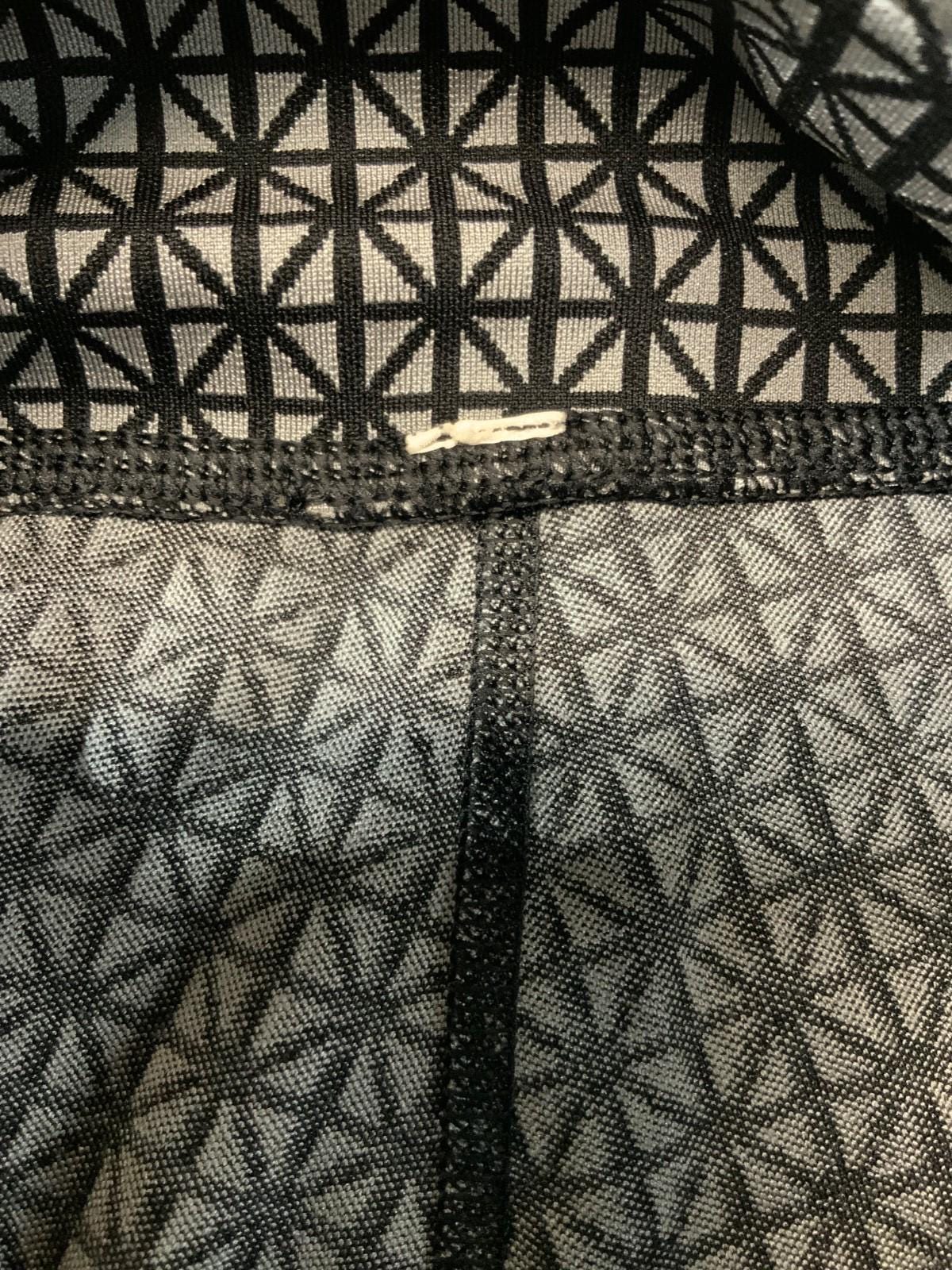 ルルレモン レディース ワンダーアンダー レギンス サイズM 8