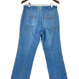Vintage 1970s Levi&#39;s Orange Tab Denim Jean Size 33x33 Blue Straight Light Wash
