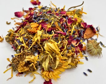 Mélange floral d'automne pour fourrage pour lapins, « Autumn's Bounty », un mélange de saveurs automnales : calendula, lavande et rose, gâteries pour lapins et cochons d'Inde