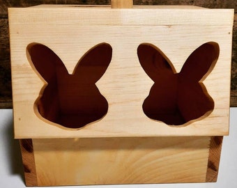 Rabbit Hay Feeder, Kiln-Dried Pine Bunny Hay Storage, Double Holes, Double Bunnies Feeding Station, Small Animal Hay Holder, Made in Canada