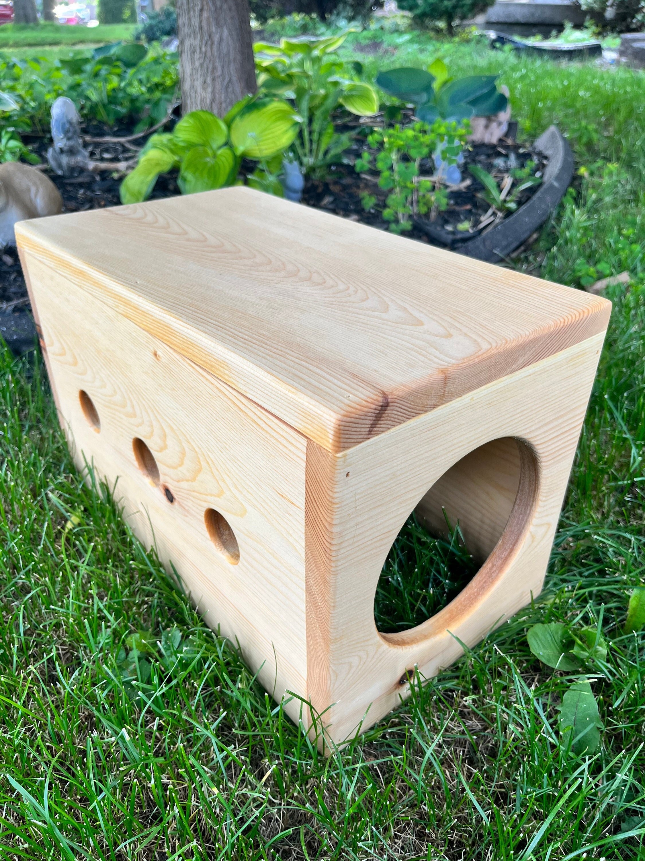 Kiln-dried Pine Rabbit Hideaway: Small Animal Tunnel House