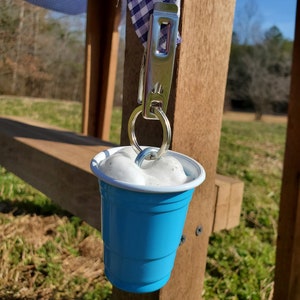Blue Mini Solo Cup Tablecloth Clip On Weights. Set of 4. RV Camping Picnic Beach BBQ Party Summer Campground Vacation