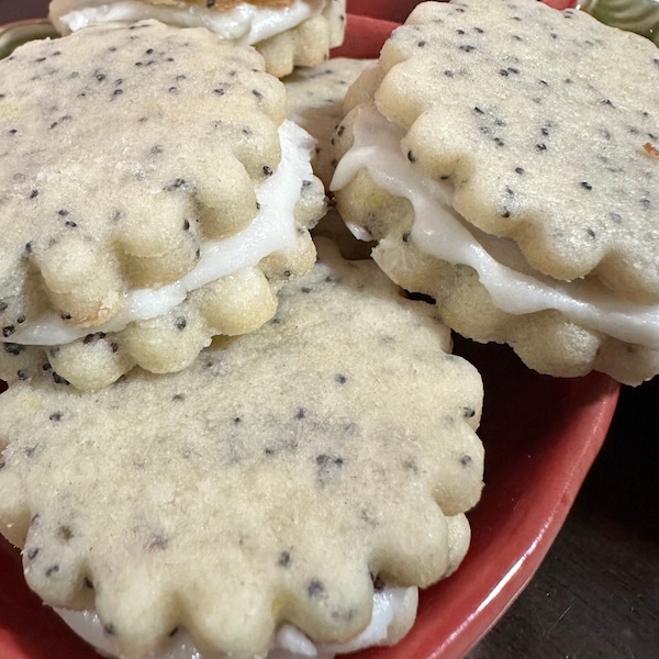 Lemon Poppyseed Sandwich Cookies