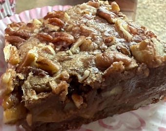 Turtle Brownies: Gourmet Caramel Pecan Brownies (12 Count)