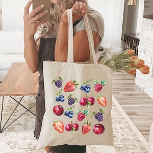 Strawberry Tote Bag, Strawberry Bag, Summer Tote Bag, Cottagecore Berries Aesthetic, Fruit Aesthetic Botanical Tote Bag for Women
