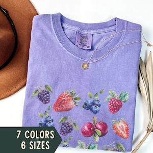 Strawberry Shirt, Strawberry Tshirt, Comfort Colors Summer Shirt, Cottagecore Berries Aesthetic, Fruit Aesthetic Botanical Tee for Women