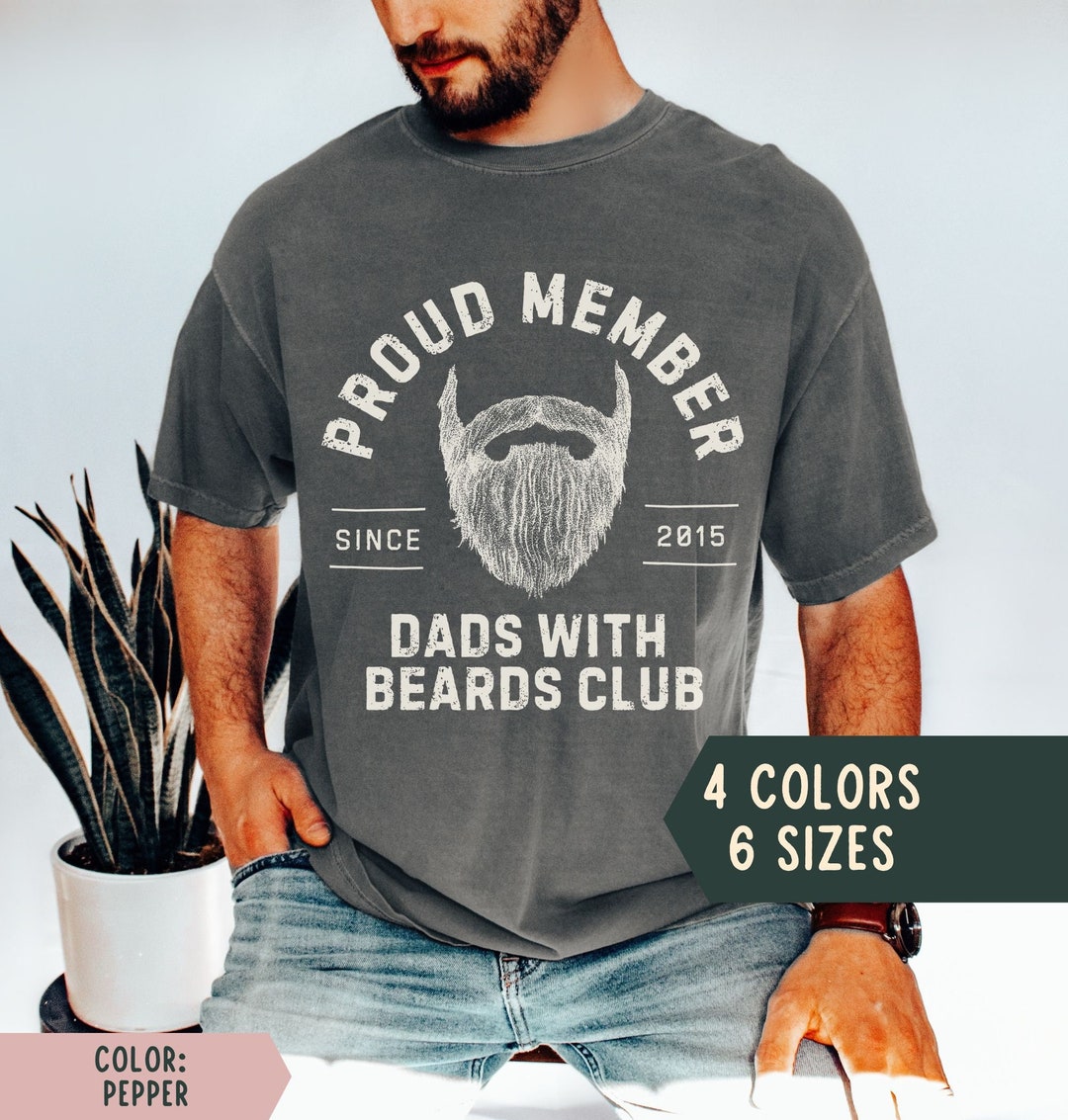 Mens REAL DADS HAVE BEARDS Masculine Man T-Shirt