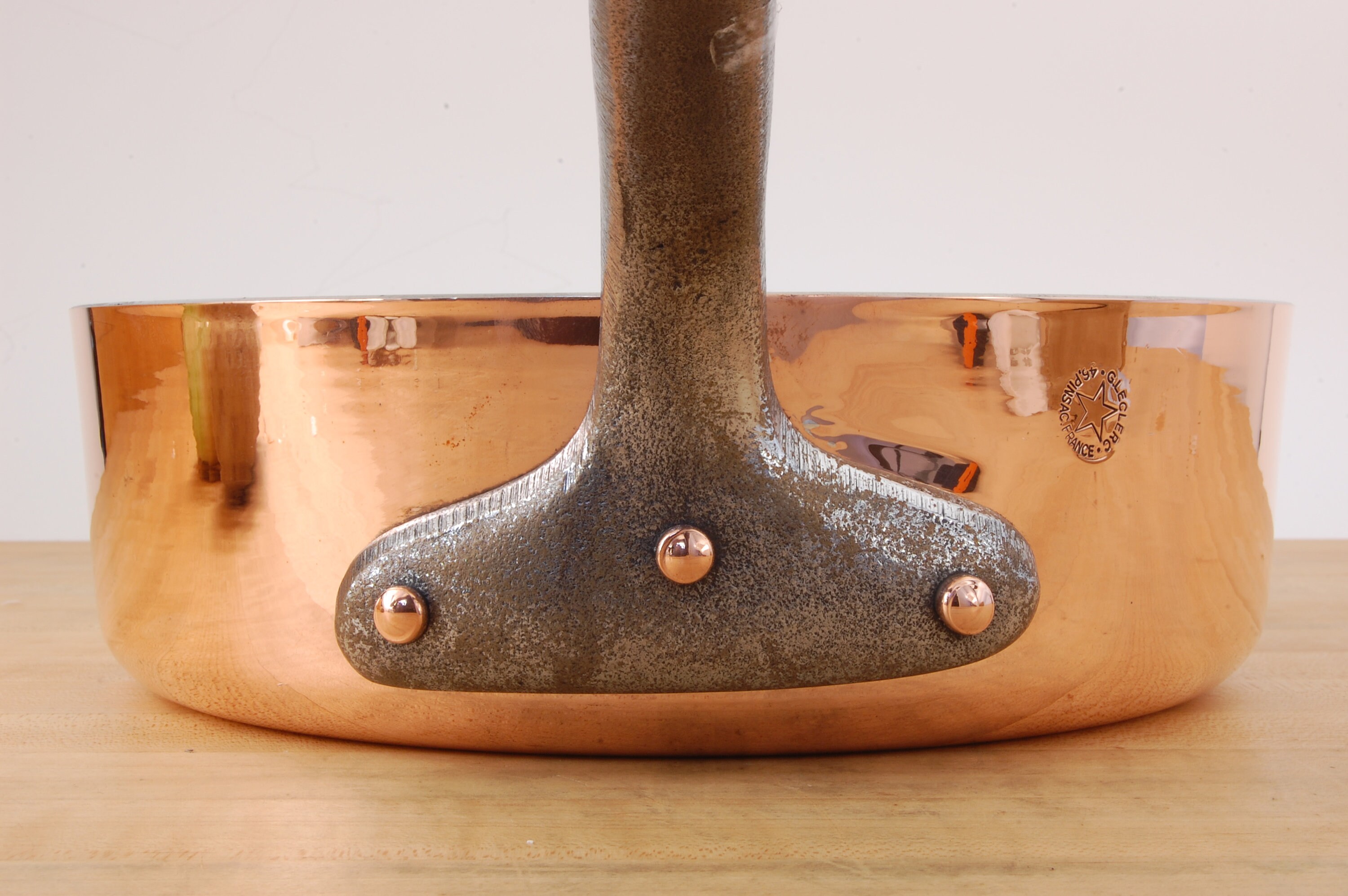 10 Leclerc Saute Retinned and ready for your kitchen. 4lb 15oz. This