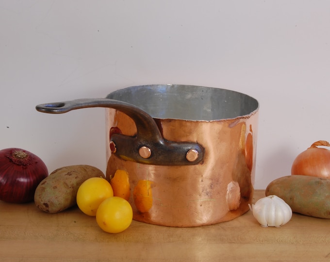 Dovetailed NEW TIN Vintage Copper 8-7/8" Saucepan. 1.3mm, 5lb. 5oz. We carry vintage and antique copper cookware.