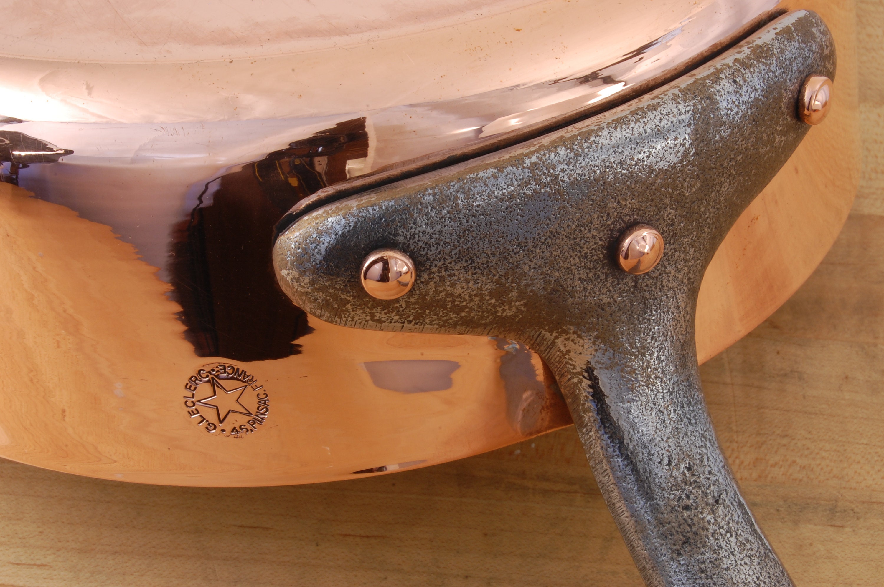 10 Leclerc Saute Retinned and ready for your kitchen. 4lb 15oz. This