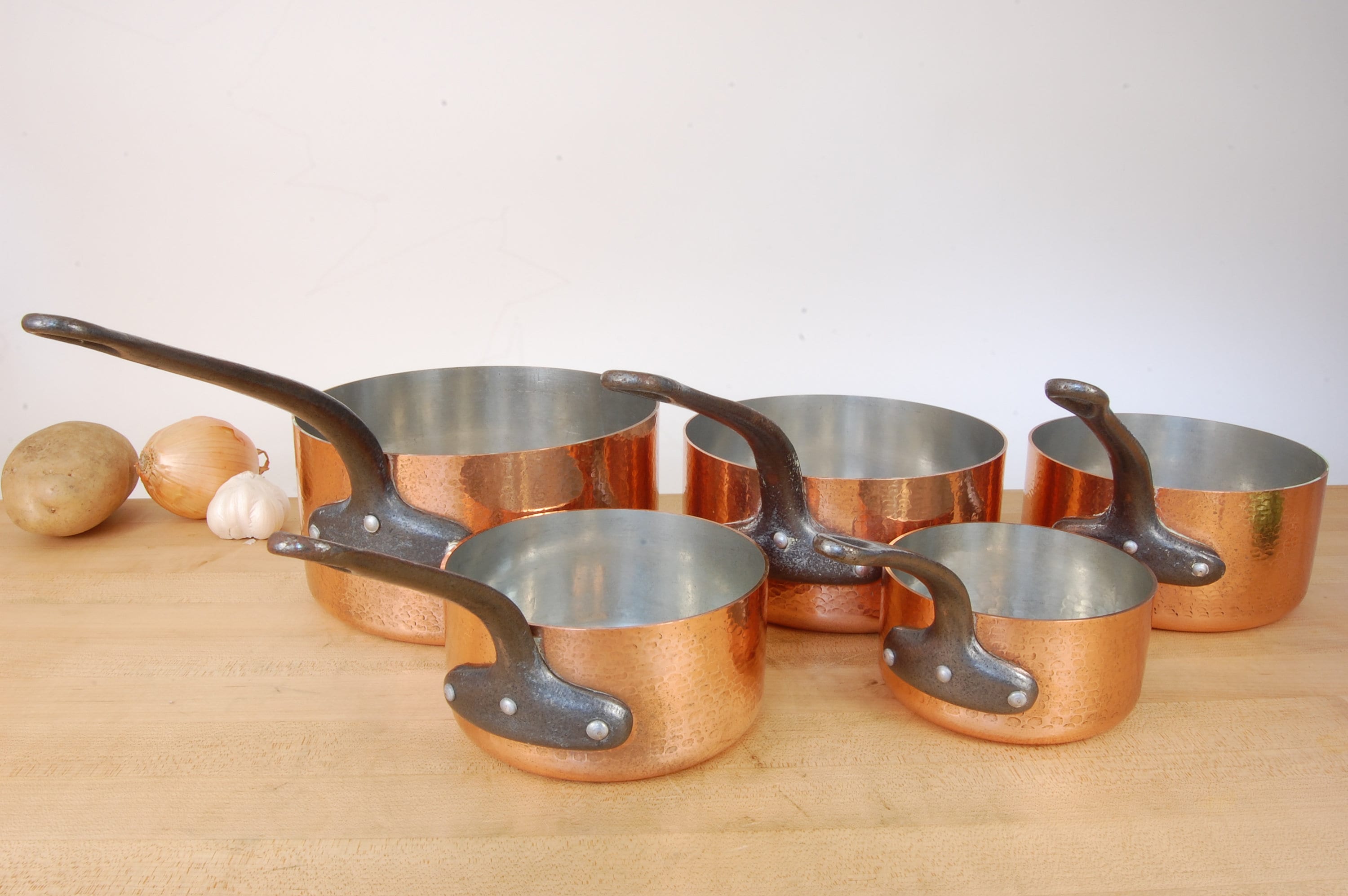 SET of 5 French Saucepans. Machine-hammered 1.8mm. We sell vintage and  antique copper pots and pans. New Pans - Old Stock.