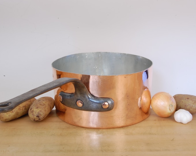 NEW TIN Dovetailed B.D. Co (Bramhall Deane) New York Stamped 12-1/4" Sauce Pan. 2.0mm, 10lb. 6oz. We sell vintage & antique copper cookware.