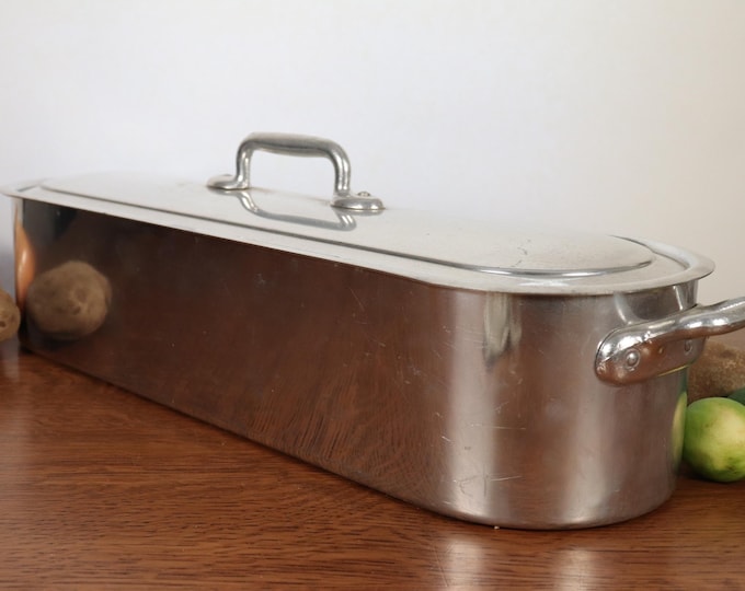 Bourgeat Stamped Vintage 7-1/2" DIA Aluminum Roaster with Insert. As Found. 2.0mm, 5lb. 11oz. Made in France.
