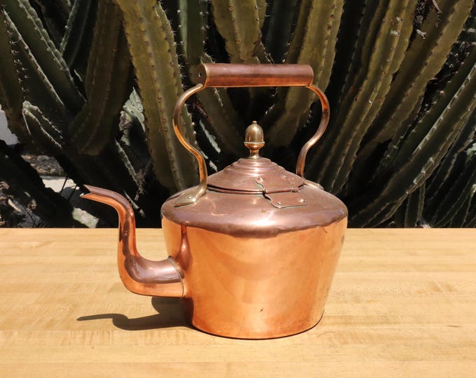 Antique Copper Tea Kettle. Camp Seams (Dovetailed) with Hinged Lid. Very Good Condition! 4 Pounds 5 ounces.