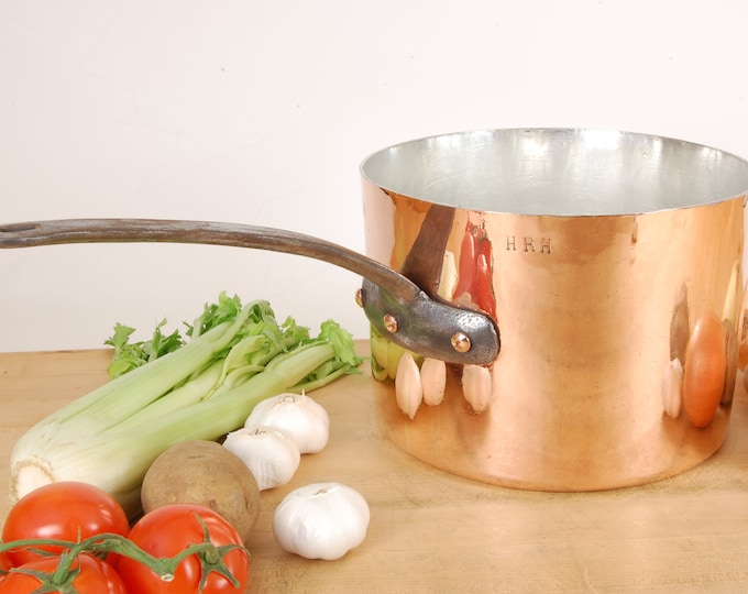 Dovetailed NEW TIN 9-1/2" Vintage Copper Sauce Pan. 2.3mm, 8lb. 4oz. We sell vintage and antique copper cookware.