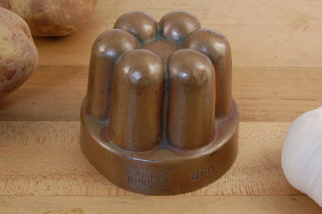 A. Bertuch Berlin Stamped Vintage German Copper 25/8 Gelatin/food Mold