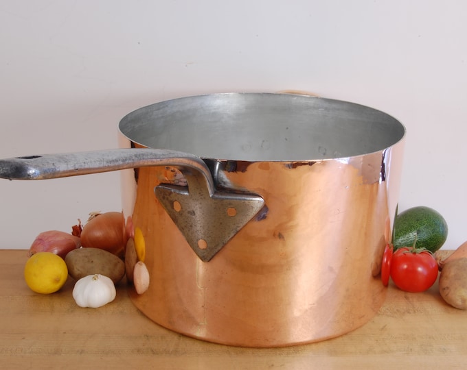 2.3mm NEW TIN Historic Benham & Froud London 13-3/4" Stew/Stock Pot. Dovetailed and double-handled. We carry vintage and antique copper.