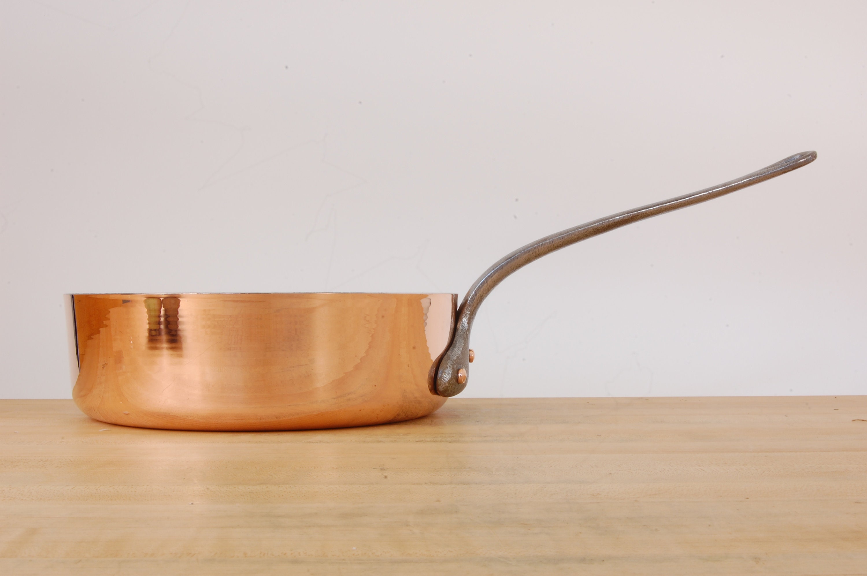 10 Leclerc Saute Retinned and ready for your kitchen. 4lb 15oz. This