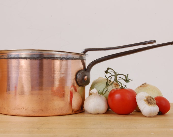 Lewis & Conger - New York.  Antique copper saucepan with lid. Recently restored. Very nice pan and matched lid. Vintage Cookware!