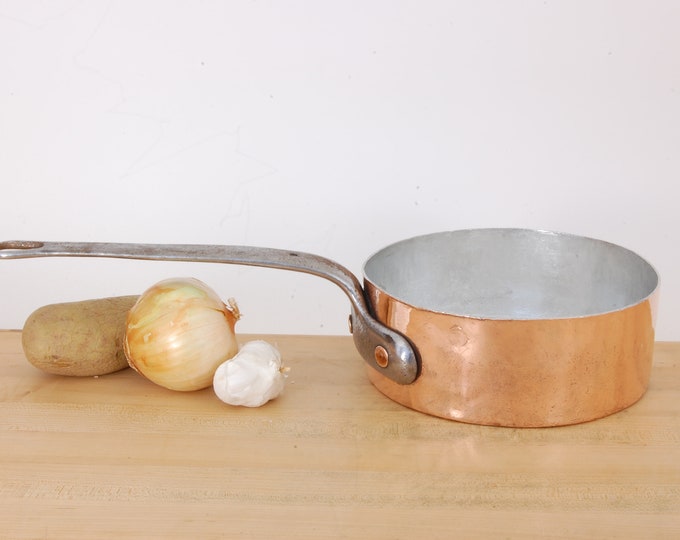 VINTAGE. Albert Pick 8" 2mm, NEW TIN - Ready to use in your kitchen.  Chicago history.  We carry vintage and antique copper pots and pans.