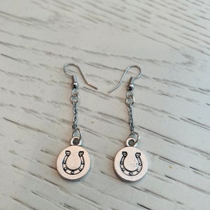 Lucky Horseshoe earrings, horseshoe earrings, western earrings, western wear, cowboy earrings