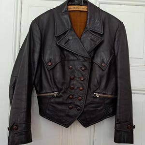 RARE! Veste en cuir marron allemande antique des années 1930 pour femme * veste en cuir de moto * veste en cuir vintage avec double boutonnage et boucles latérales