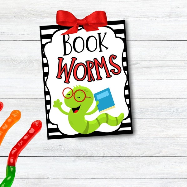 Book worms tag - Graduation favor- Graduation gift - Friend Gift- 2023 graduate