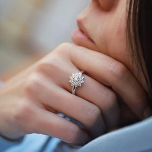 1CT Round Moissanite Ring /6 Prong Moissanite Ring/ Wedding Engagement Ring/ Solitaire Moissanite Ring/ Solid Gold Moissanite Ring