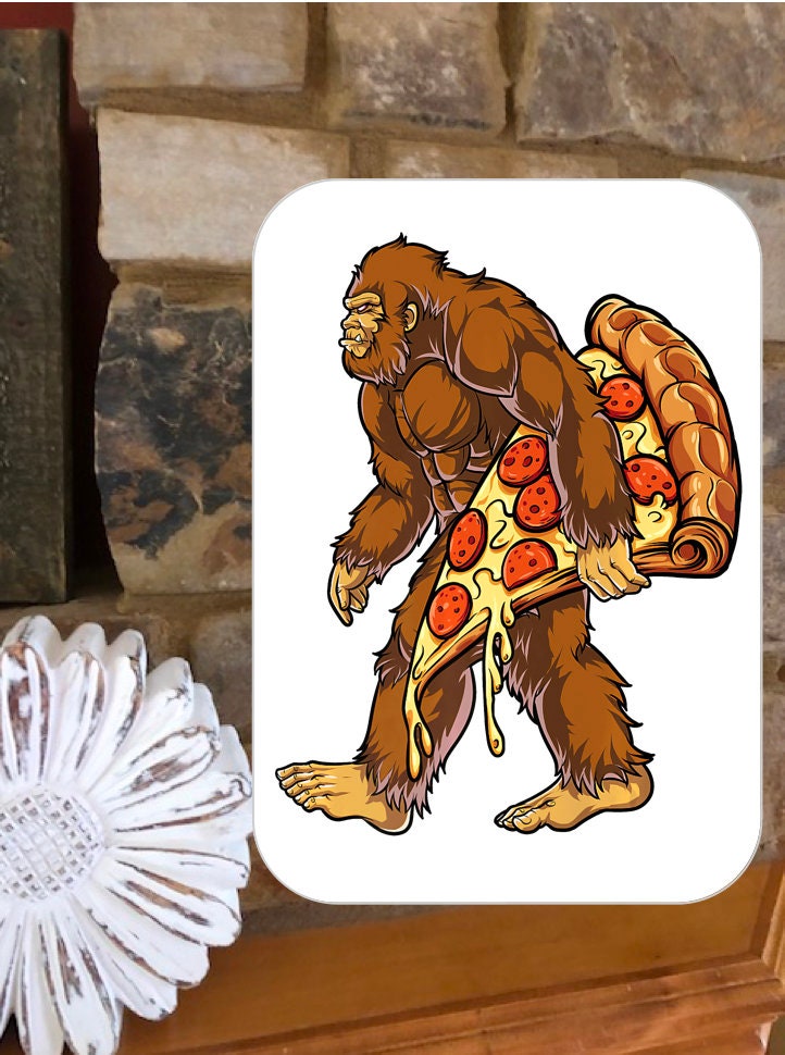 Sasquatch Pizza Sasquatch Carrying Pizza Bigfoot Pizza T-Shirt