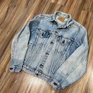 XS Vintage 80er Jahre Levi's Denim Jean Trucker Jacke Verblasst Distressed Getragen Light Wash USA Made