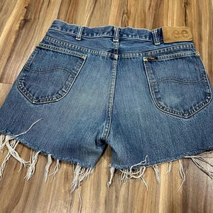 30” Vintage 70s LEE Cut Off Jean Shorts Distressed Faded Denim Worn USA Made