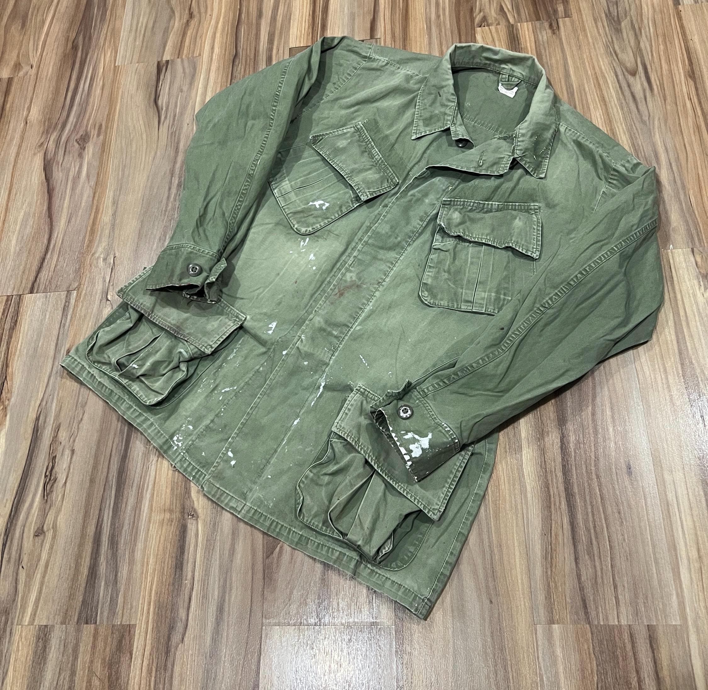 Medium Vintage 60s Olive Green Slant Pocket Poplin Non Ripstop