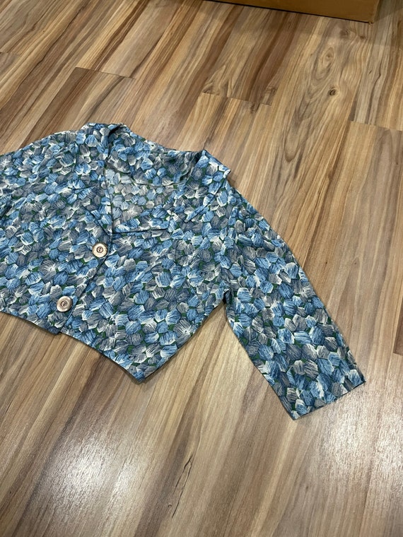 Small Vintage 40s Sheer Blouse Top Floral Blue Cr… - image 7