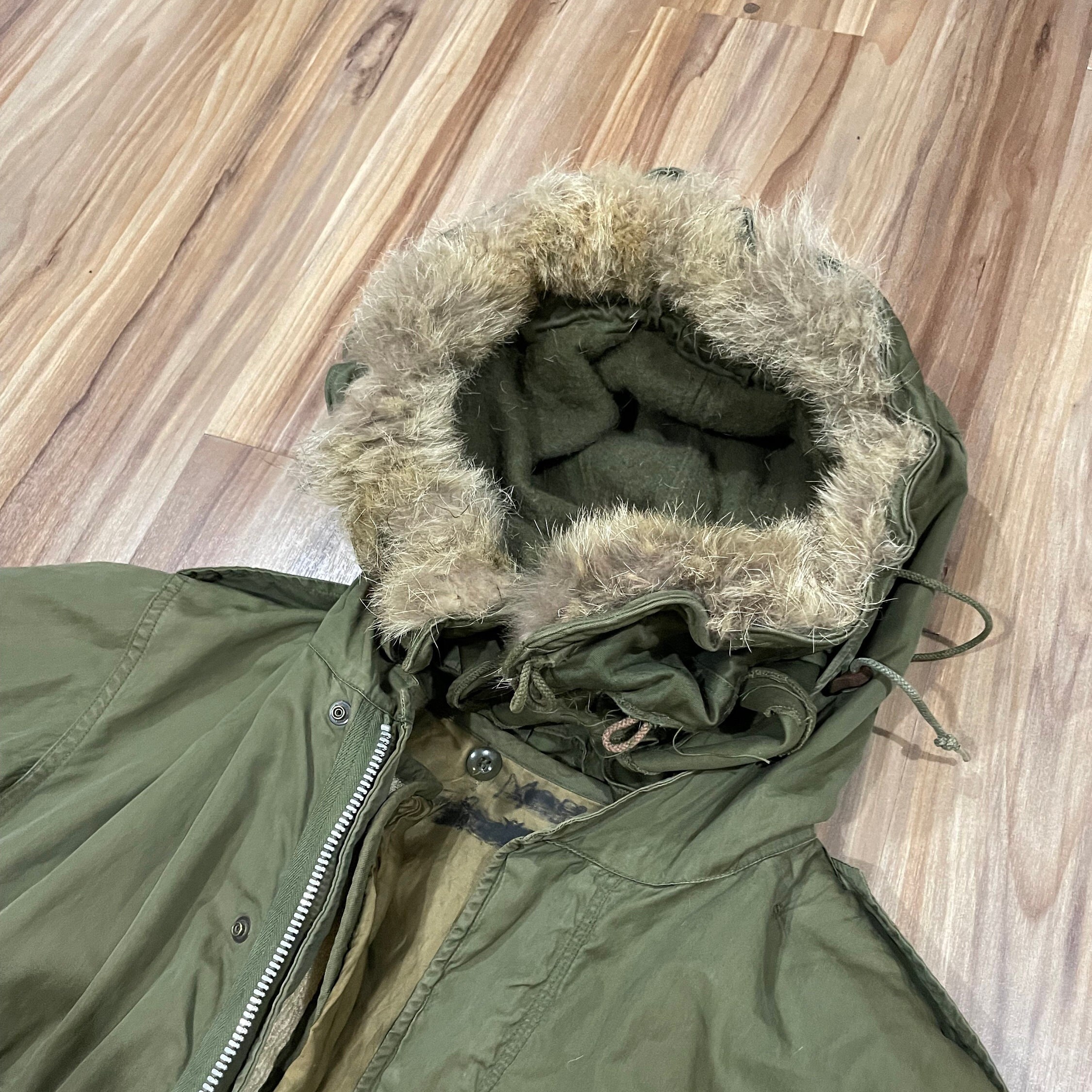 Mens military parka store with fur hood