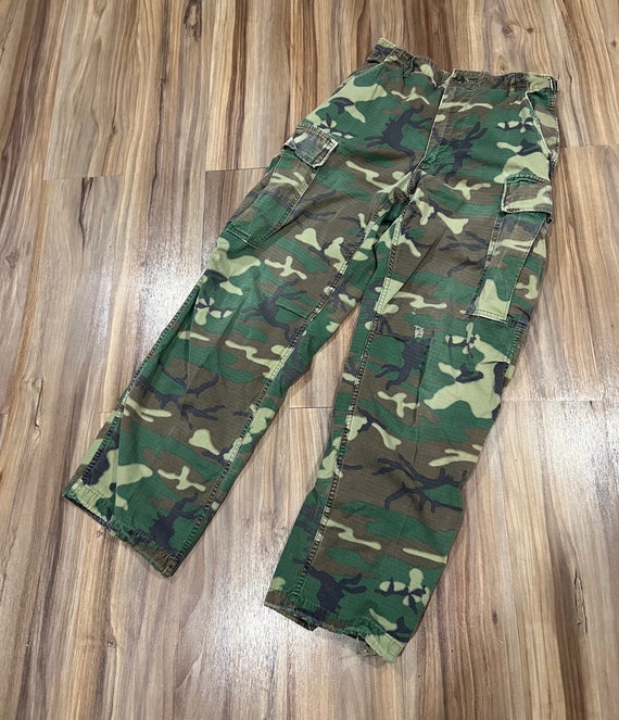 Petit 28 x 30 vintage des annees 70 pantalon militaire americain pantalon jungle ERDL camouflage camouflage resistant au vent temps chaud