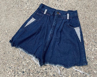 Gonna mini jeans Oshkosh in denim vintage anni '70 e '80, tagliata in rosa/blu, realizzata negli Stati Uniti con lavaggio scuro