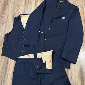 Vintage 20s 30s Blue Wool Button Fly Single Breasted 3- Piece Men’s Suit in Excellent Condition! Vest, Jacket, Trousers Pants