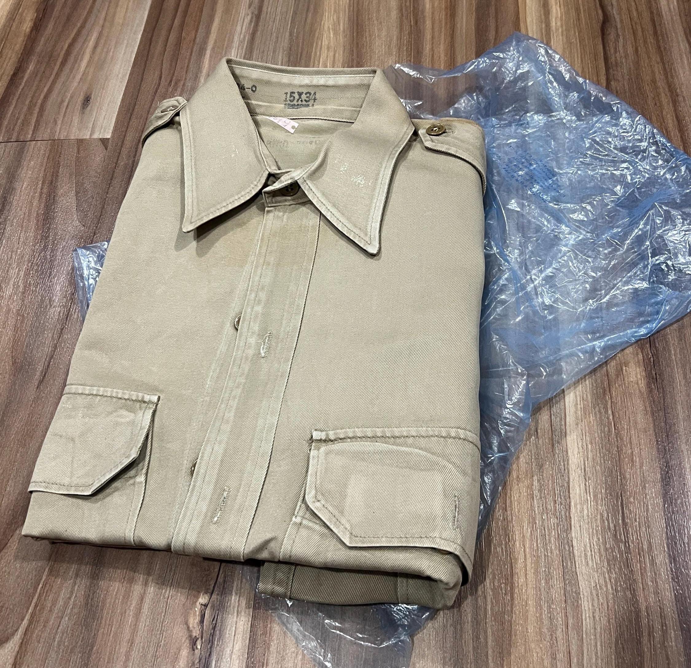 Small Vintage 50s 60s Deadstock US Army Cotton Khaki Officer Shirt