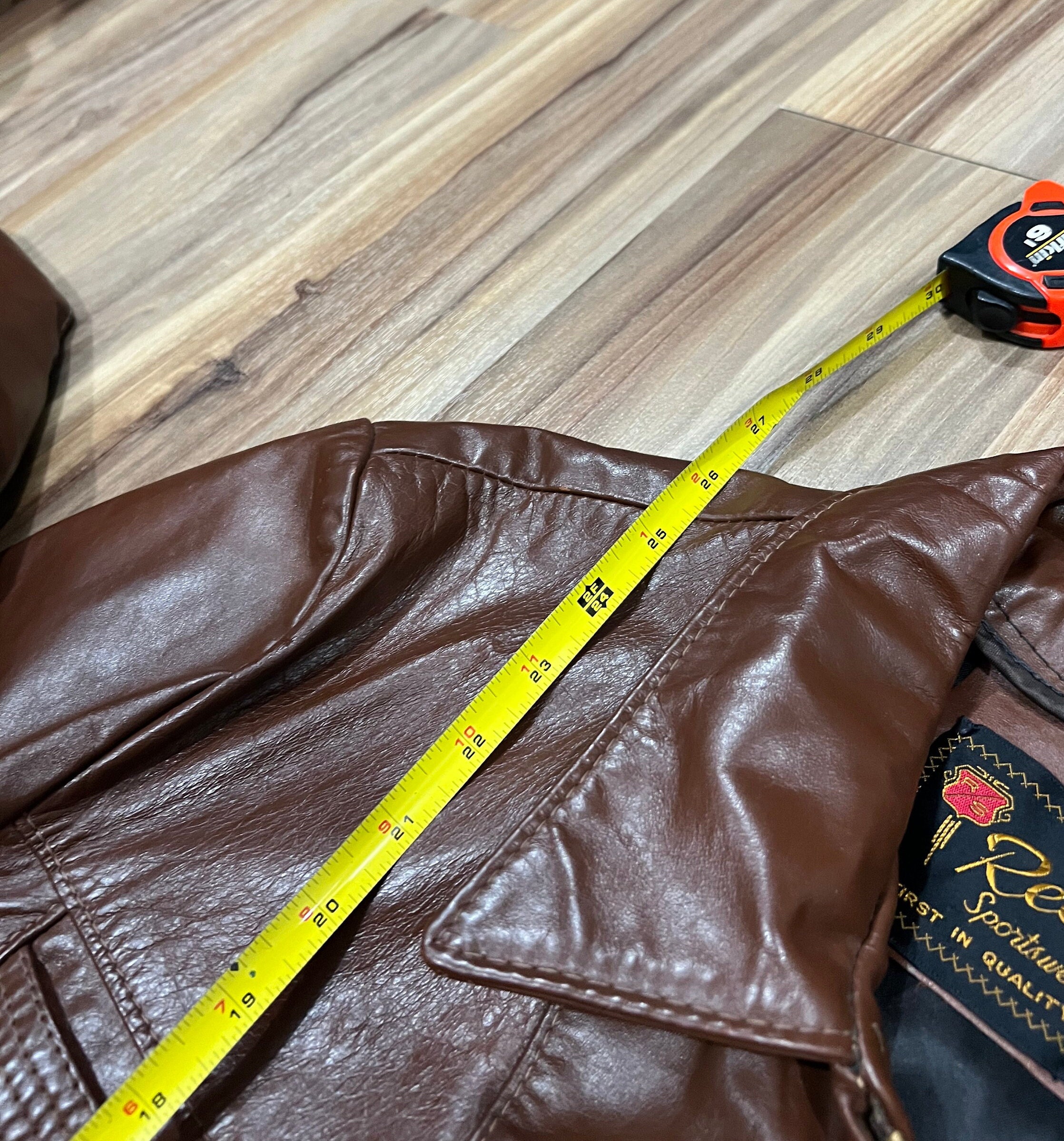 Medium/ Large Vintage 70s Light Brown Leather Jacket by Reed