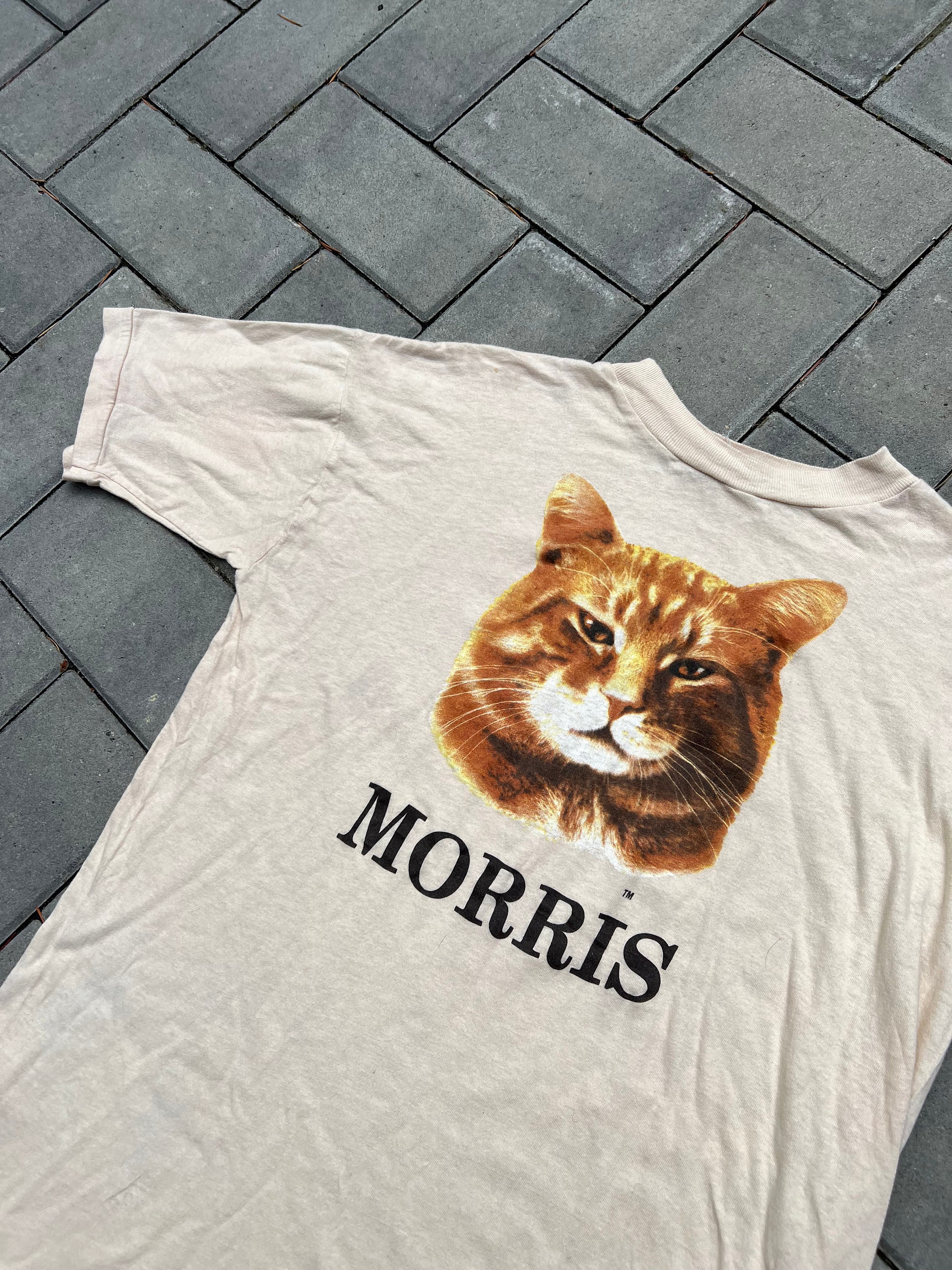 Medium Vintage 80s Morris Cat 9 Lives Graphic T Shirt Beige Tan Khaki USA Made