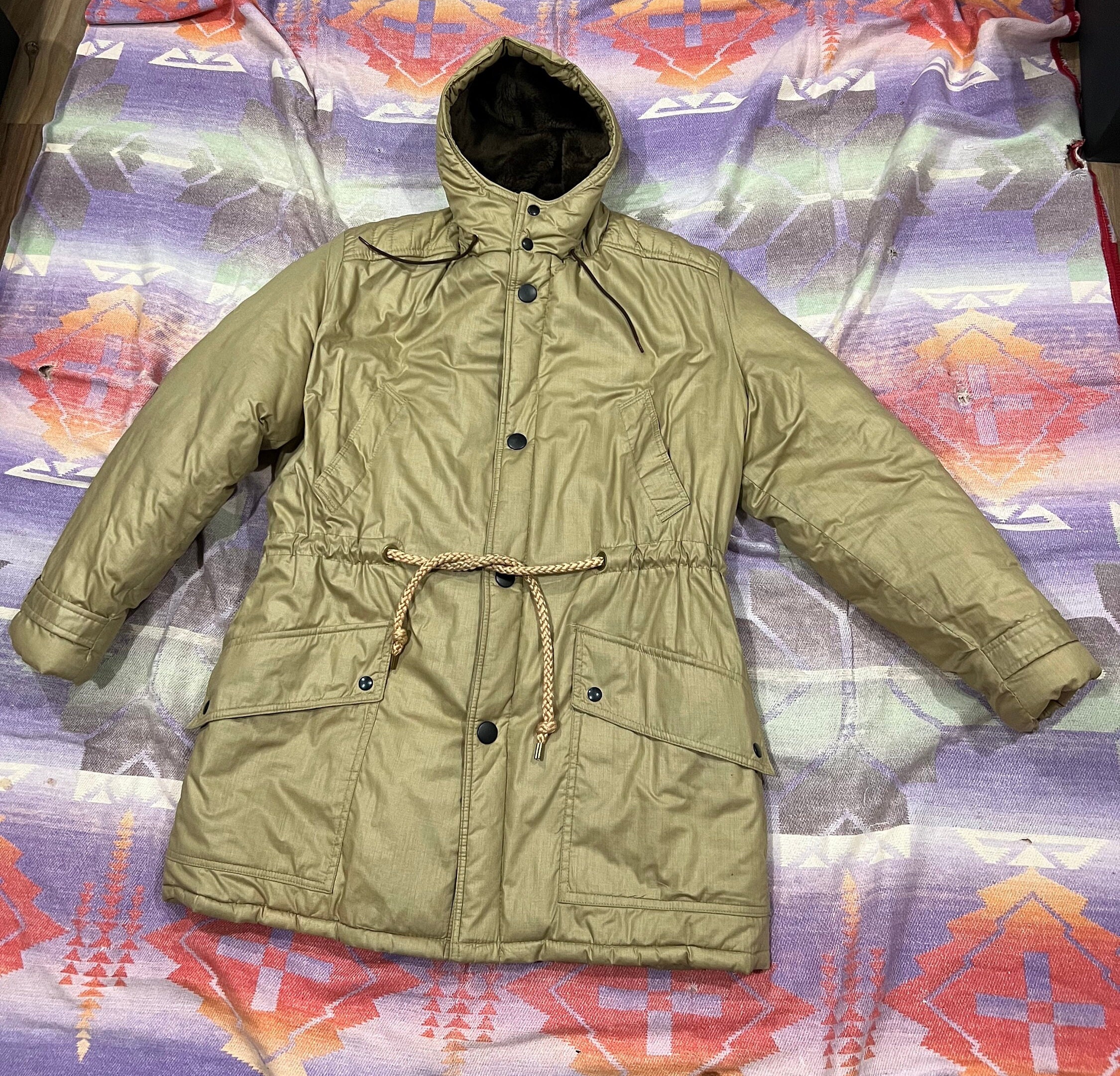 大人気定番商品 Stream and Field 70s Vintage 42 Size Belted Down Hooded & ジャケット・アウター