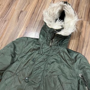 Medium Vintage 70s 80s Alpha Industries USAF Flyers N-2B Parka Green Split Hood Jacket USA Made