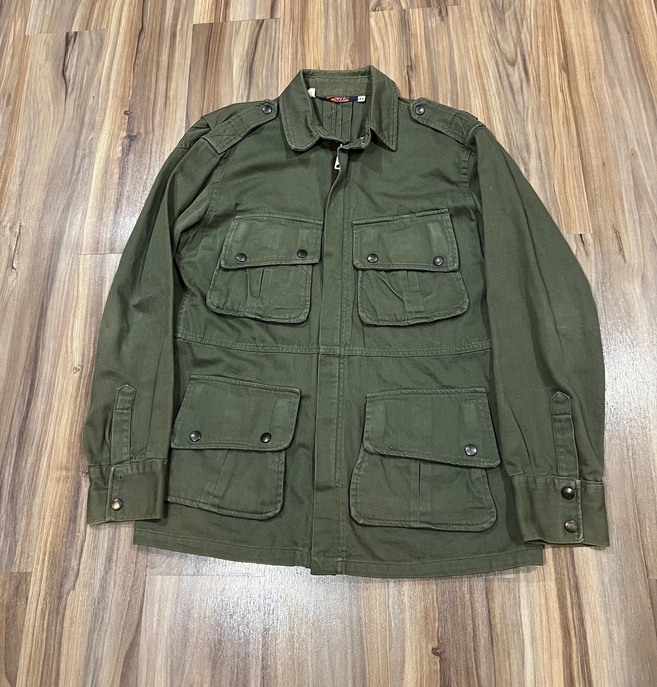 Medium Vintage 60s 70s Civilian M42 Airborne Paratrooper Medium Vintage 60s 70s Civilian M42 Airborne Paratrooper