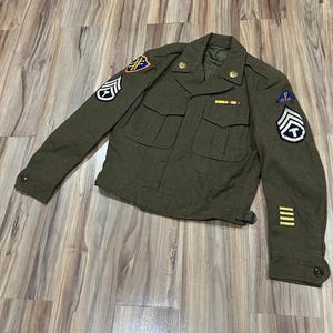 34R Vintage 50s 60s US Army Military Cropped Battle Dress Wool Ike Jacket 40s WW2 Green w/ Patches