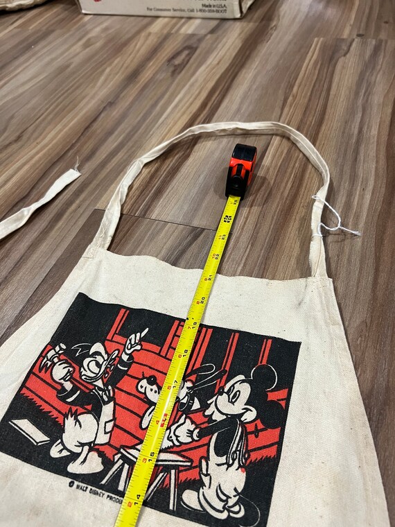 ディズニーヴィンテージ　エプロン 241101_112807.jpg?v=1736321271