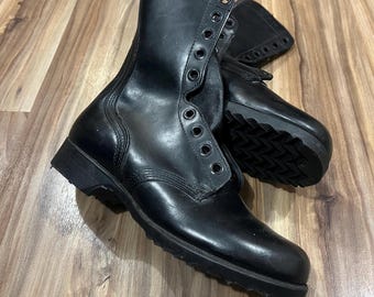 8W Vintage 70s Black Combat Leather Boots Original USA Military Army Deadstock 1979 (no laces) US Made