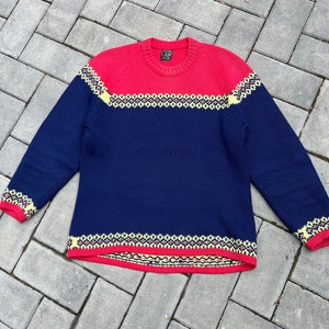 S/M Vintage 60s Austrian Wool Ski Sweater Hand Embroidered Pullover Crewneck Style