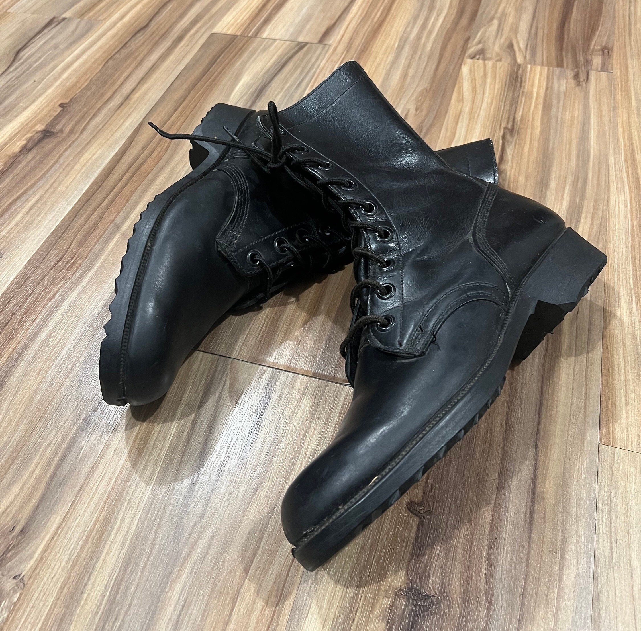 9R Vintage 70s US Army Combat Military Boots Black Leather 1974