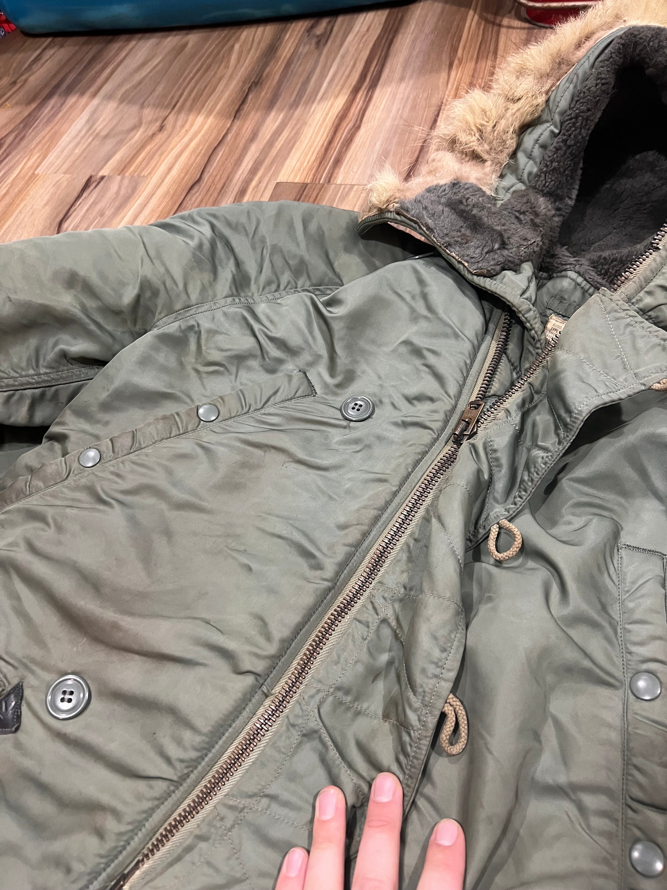 Medium Vintage 60s US Air Force USAF Stencil Fur Hood Snorkel