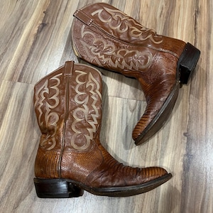 10.5D Vintage Tony Lama Brown Armadillo Lizard Skin Leather Exotic Cowboy Boots